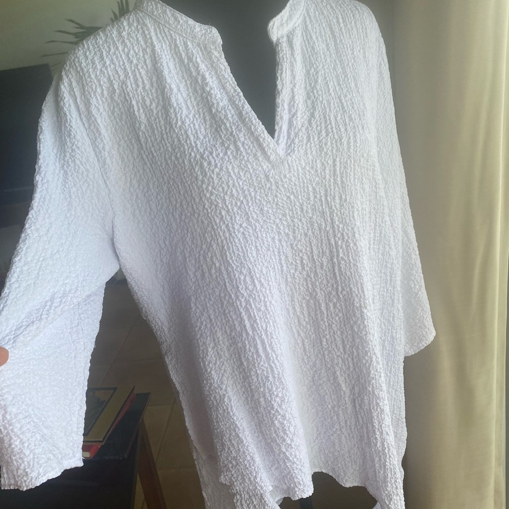 White Textured Women's Top - Picture 2 of 4